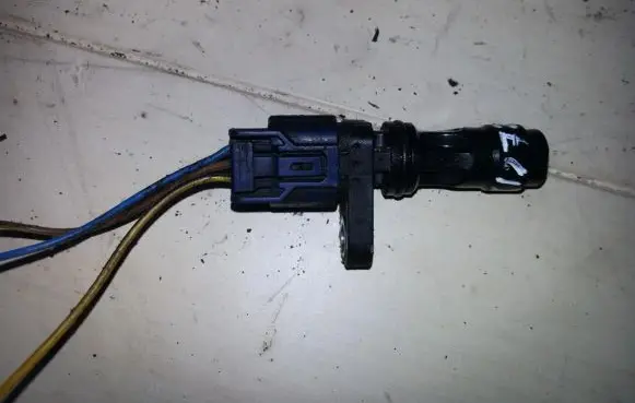 Camshaft position sensor