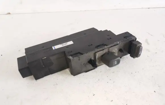 Volvo S80 Electric window control switch 9496386