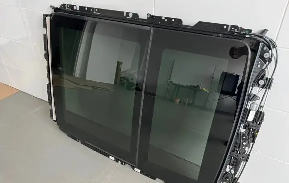 BMW X7 G07 Sunroof glass 5a0cad5