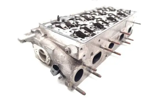 Seat Leon (5F) Engine head 04L103373E