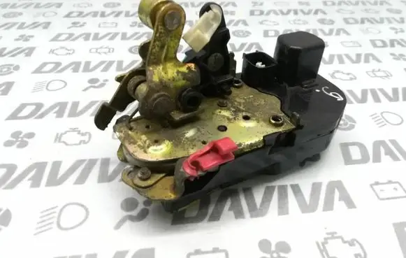 Jeep Grand Cherokee (WJ) Rear door lock
