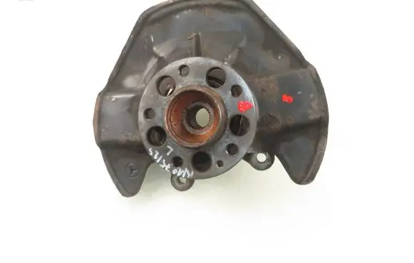 Mercedes-Benz B W245 Front wheel hub spindle knuckle 
