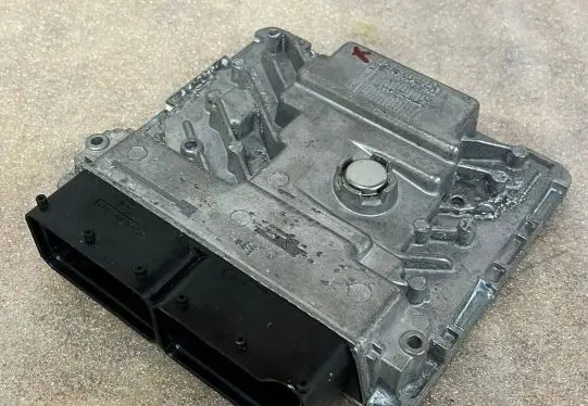 Audi A4 S4 B9 Engine control unit/module 06L907425