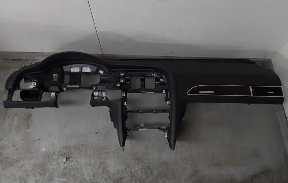 Audi A6 S6 C6 4F Dashboard 4F1858041 4F0857069A 4F1857041R