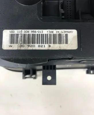 Volkswagen PASSAT B5 Speedometer (instrument cluster) 1J0920821B 110008958017