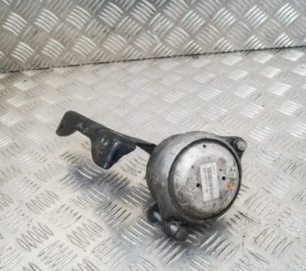 Porsche Cayman 987 Engine mount bracket