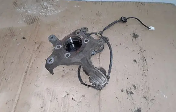 KIA Carens II Front wheel hub spindle knuckle 0B22