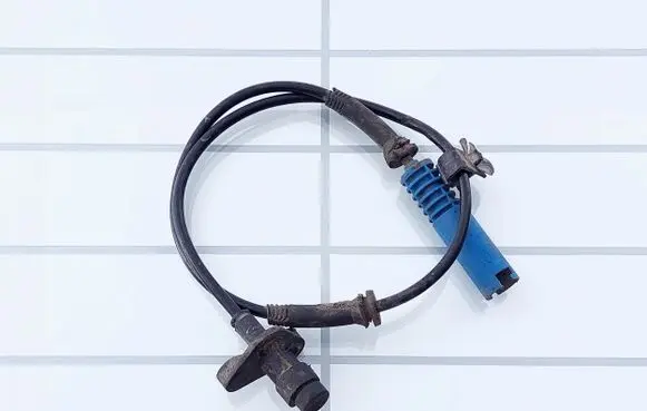 BMW 5 E60 E61 ABS brake wheel speed sensor 51492773