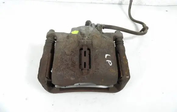 Honda HR-V Front brake caliper