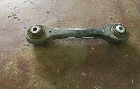 BMW 1 E82 E88 Rear upper control arm/wishbone