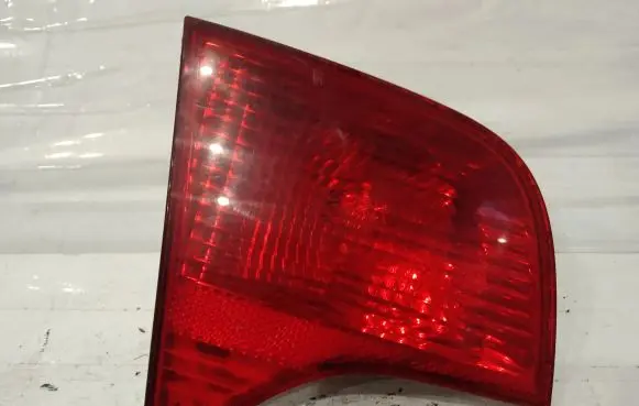 Audi A4 S4 B7 8E 8H Tailgate rear/tail lights 96503801