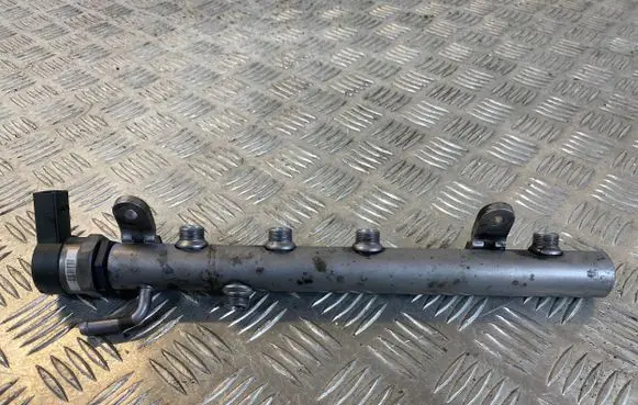 Fuel main line pipe