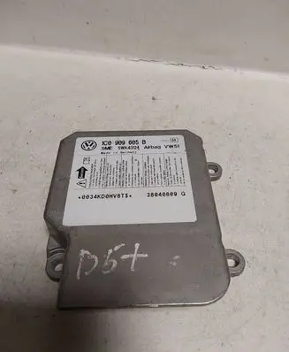 Volkswagen PASSAT B5.5 Airbag control unit/module 1C0909605B 5WK43124