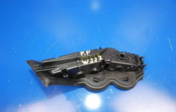 Mercedes-Benz S W222 Other engine bay part A2225460643