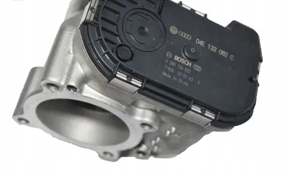 Audi Q3 F3 Throttle body valve 04E133062C
