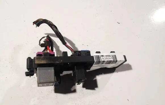 Volkswagen PASSAT B6 Fuse box set
