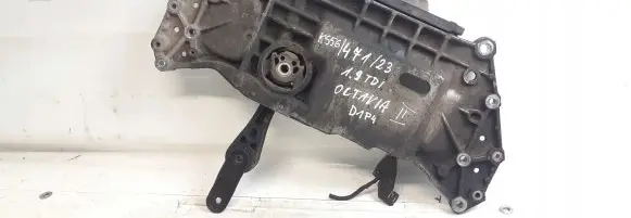 Skoda Octavia Mk2 (1Z) Front subframe 1K01993696