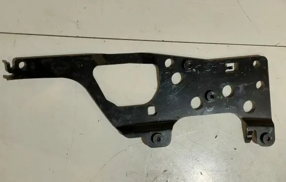 Ford Mustang VI Other engine bay part 63016A52BC