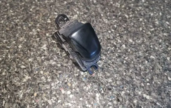 Nissan Leaf I (ZE0) Electric window control switch 254111KL5A