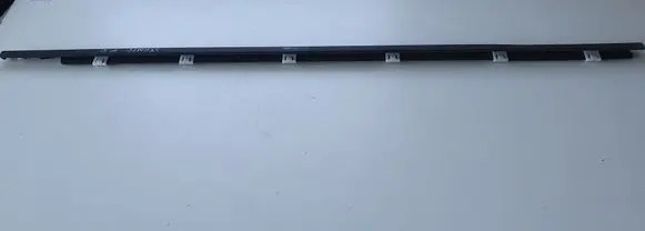 KIA Stonic Rubber seal front door window/glass 
