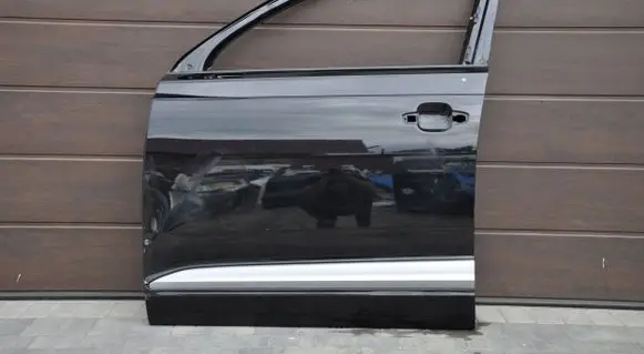 Audi Q7 4M Front door