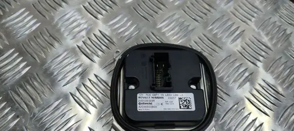 Renault Trafic III (X82) LED ballast control module 260556623R