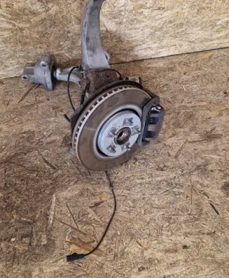 Infiniti EX Front wheel hub spindle knuckle