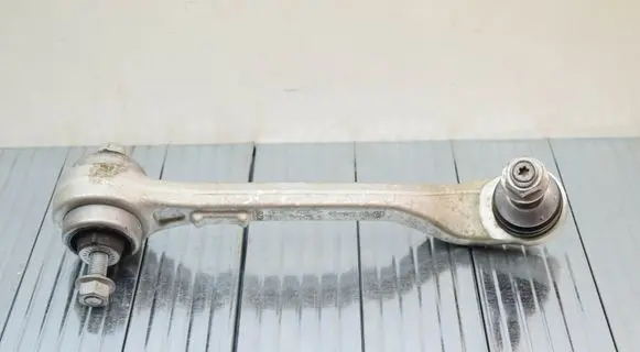 Front lower control arm/wishbone