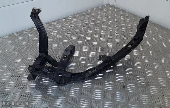 Honda Civic IX Headlight/headlamp mounting bracket 