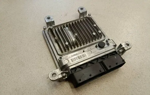 Mercedes-Benz E W212 Engine control unit/module A6519005301 A6519013301 28292738