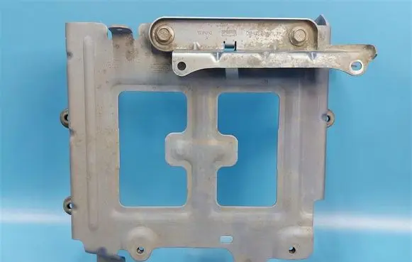 Ford Explorer Holder (bracket) L1M8-7K011-AB