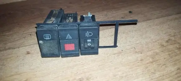 Audi 80 90 S2 B4 Windscreen/window heater switch 4a0941503c