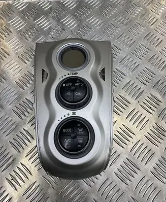 Toyota Yaris Climate control unit 758909