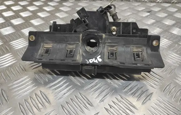 Audi A6 S6 C5 4B Tailgate/trunk/boot lock/catch/latch 8D9827565H