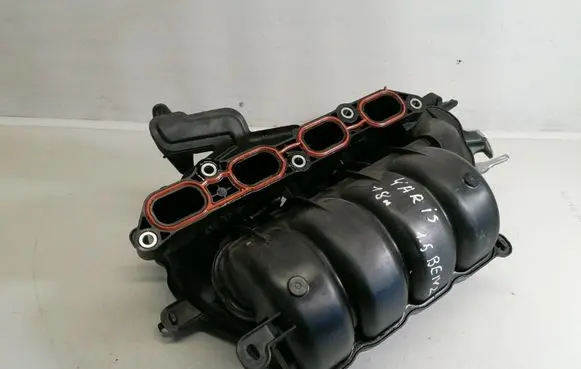 Toyota Yaris Intake manifold 1711147140