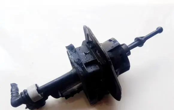 Ford Kuga I Clutch master cylinder 3M517A543BF