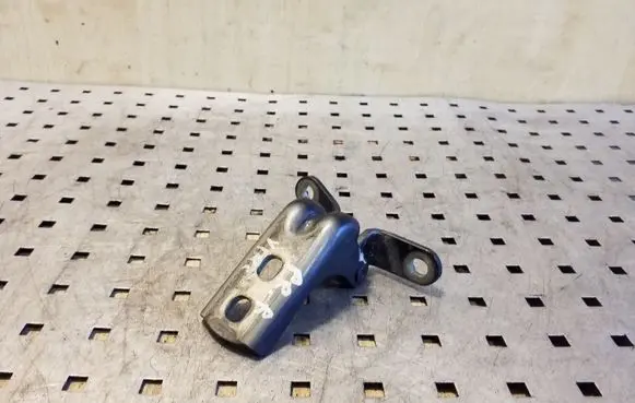 Opel Zafira C Front door upper hinge