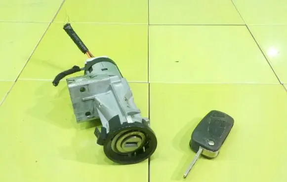 Ford Ka Ignition lock 61096400