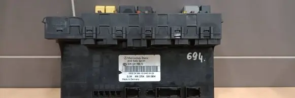 Mercedes-Benz C W203 Comfort/convenience module 2035453201