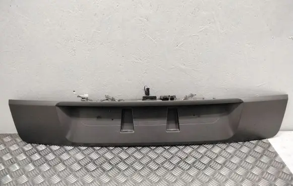 Renault Scenic II - Grand scenic II Trunk door license plate light bar 