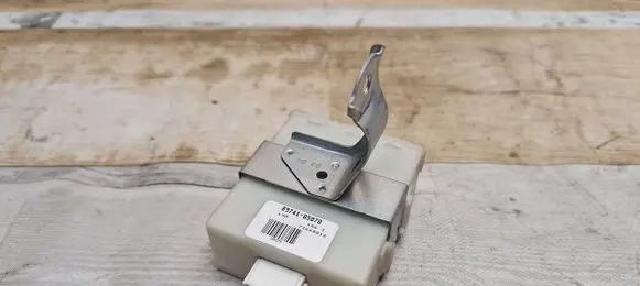 Toyota Avensis T250 Door control unit/module 8974105070 73668012