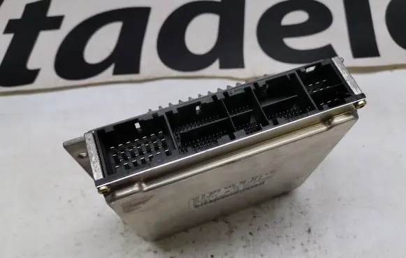 Mercedes-Benz E W210 Engine control unit/module A0235459632 0261204779 0235459632