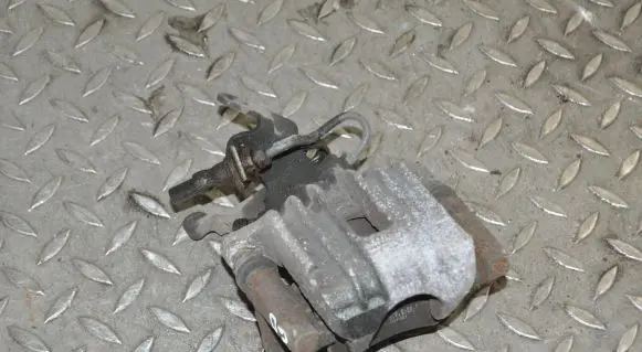 Volkswagen Scirocco Rear brake caliper