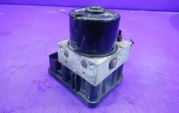 Peugeot 1007 ABS Pump 9654777580