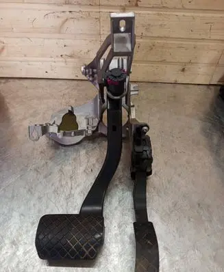 Audi A6 S6 C6 4F Pedal assembly 4F1723117F 8K1723523
