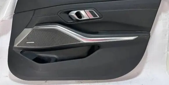 BMW 3 G20 G21 Front door card panel trim