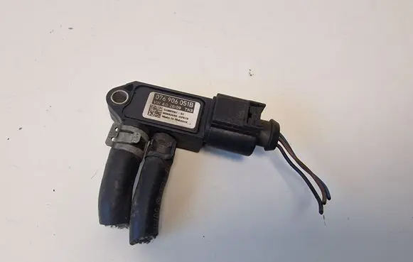 Volkswagen Polo V 6R Exhaust gas pressure sensor 076906051B