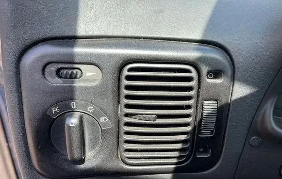 Lancia Kappa Light switch