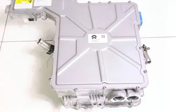 NIO ES8 Coolant heater E0001108AM KTZ3550S001
