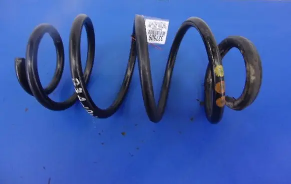 Ford Mondeo Mk III Front coil spring